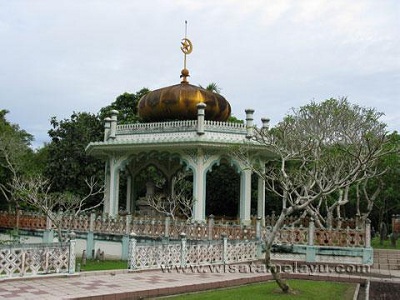 Brunai - Makam Sultan Bolkiah